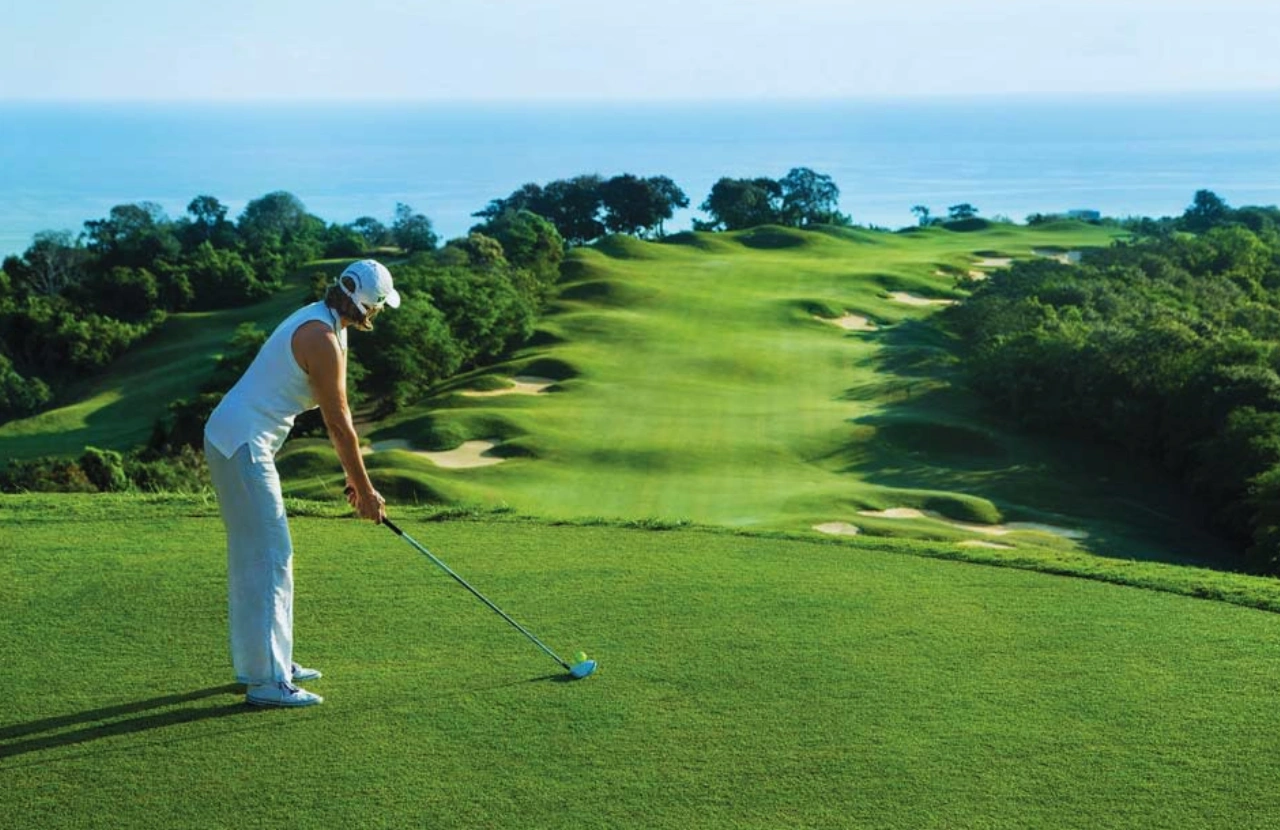 Golfing (Cinnamon Hill/White Witch) - Montego bay
